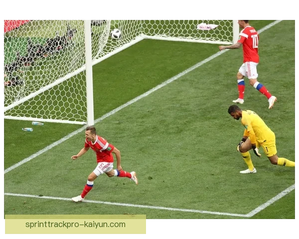 足球历史经典瞬间回顾：传奇进球与伟大逆转值得关注