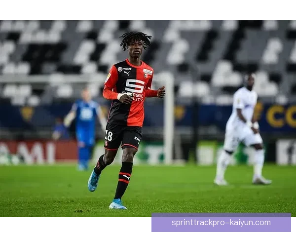 卡马文加防守能力持续提升，成为球队后防线的重要支柱